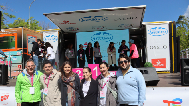 CARRERA DE LA MUJER: Formación en eventos deportivos en vivo