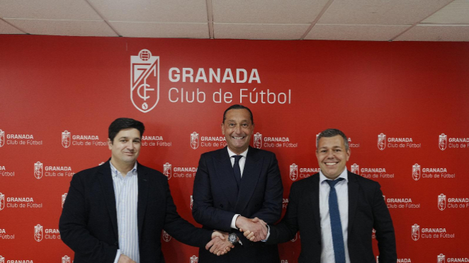 Compromiso con la profesionalización de la Industria del Deporte.