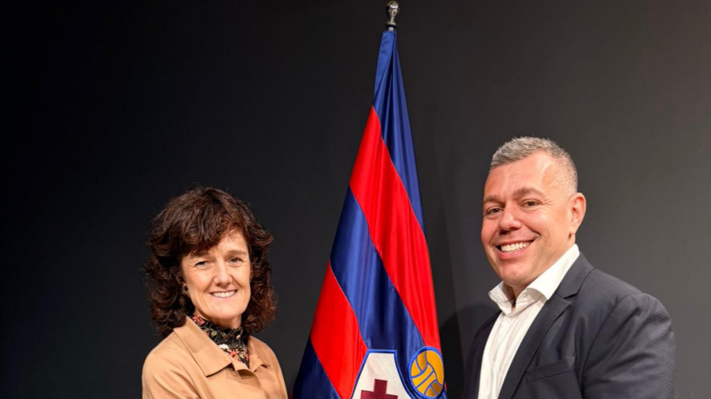 Compromiso con la profesionalización de la Industria del Deporte